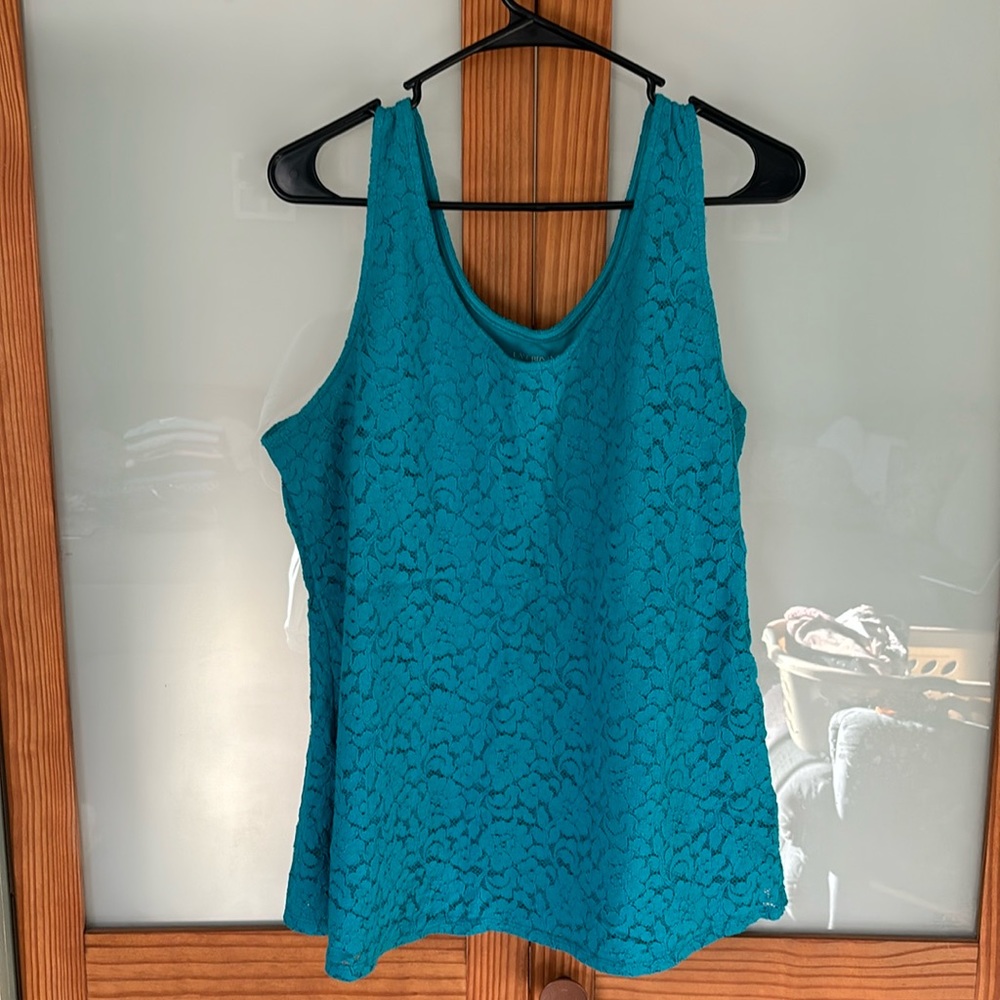 Lace floral tank top